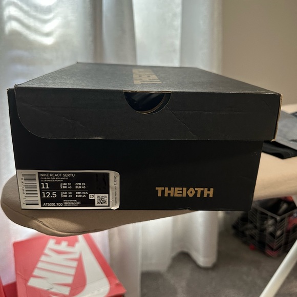 Nike React Sertu Size 11 - Picture 3 of 8